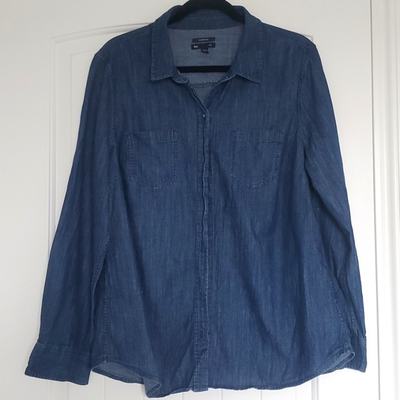 GAP Boyfriend Fit Jean Shirt (Large) - Picture 2 of 8